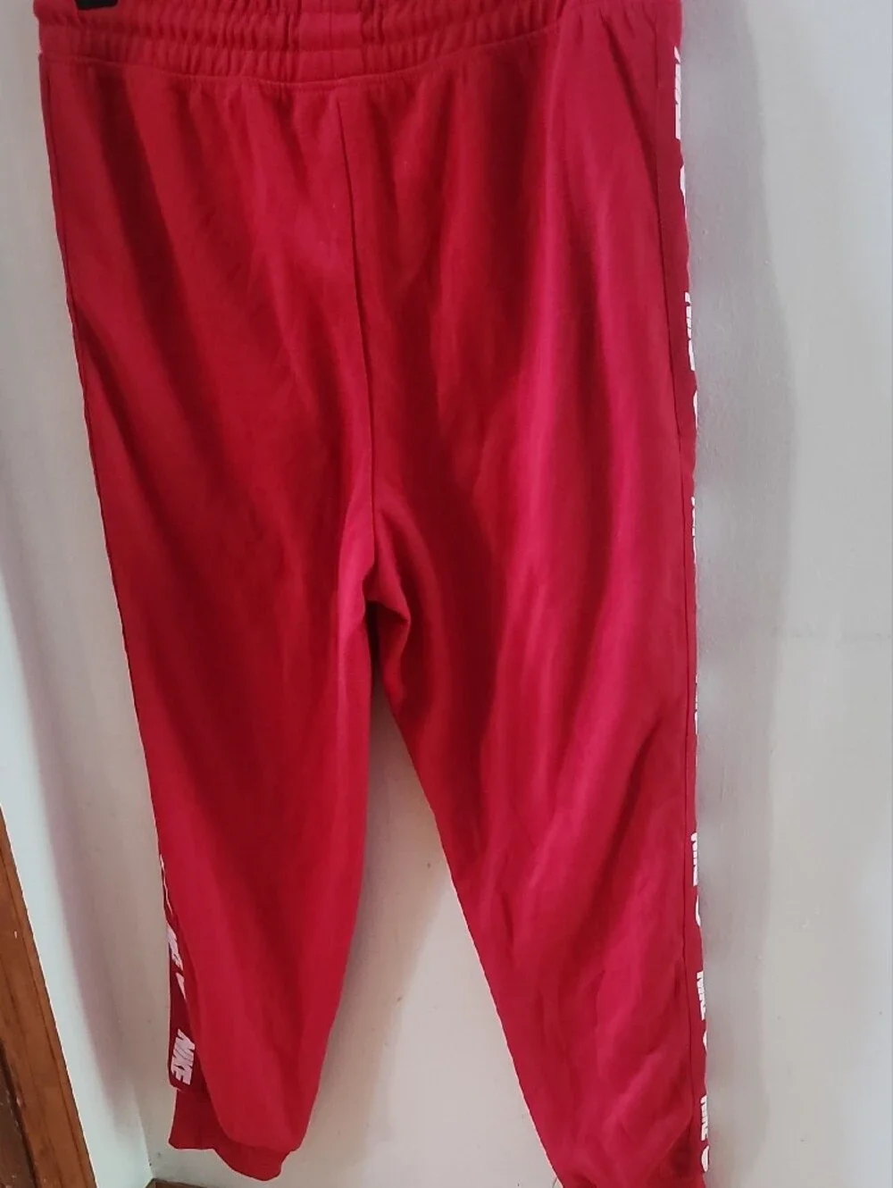 Nike MEN Red Hoodie & Joggers Set with White Logo
